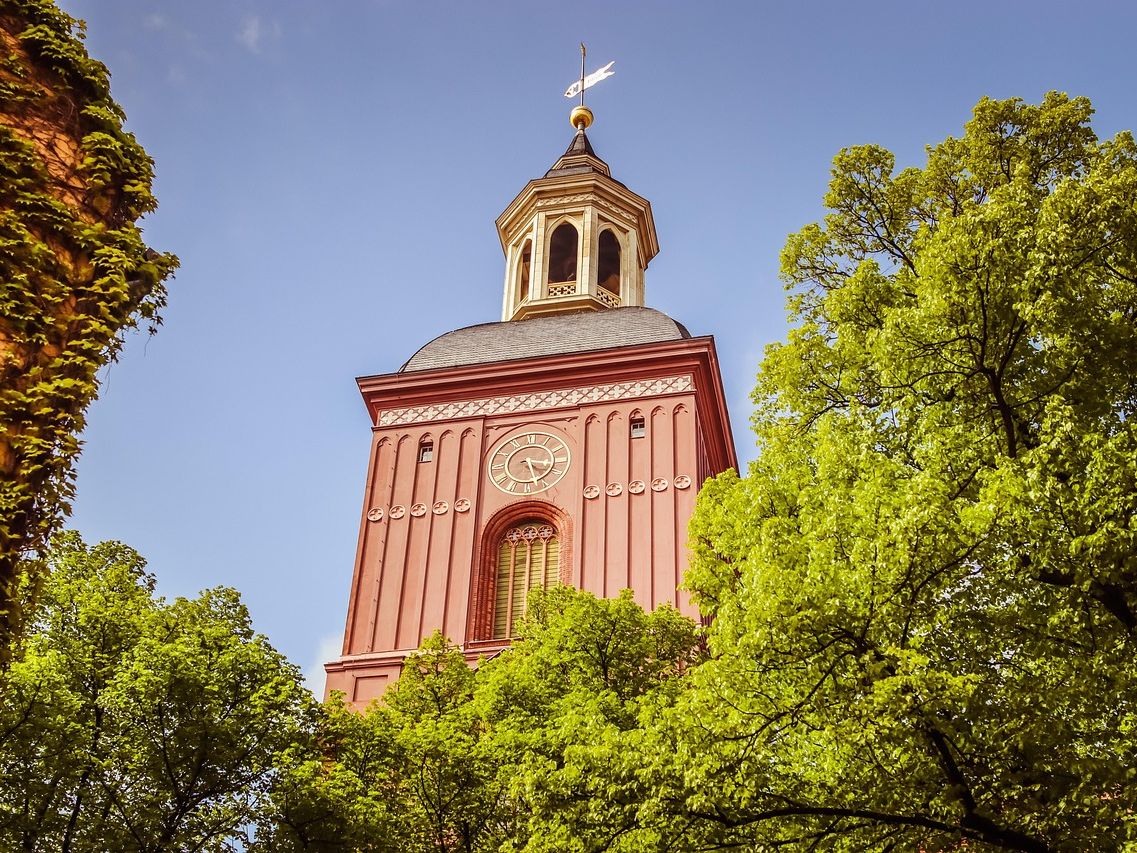 Jak rozpoznać bezpieczne serwisy oferujące darmowe Robux na przykładzie popularnych stron Robloxowych